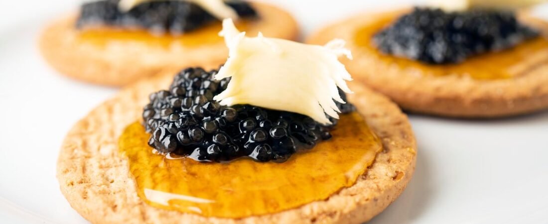 De la Russie à la France : l’évolution culturelle de la consommation de caviar