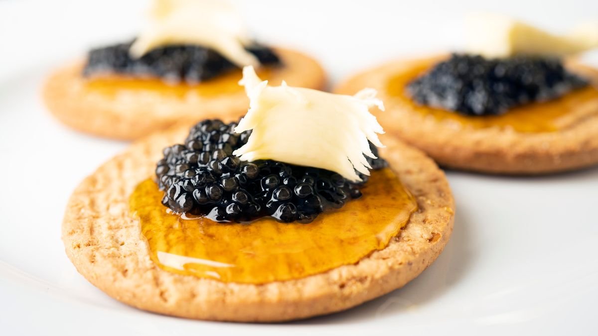 De la Russie à la France : l’évolution culturelle de la consommation de caviar